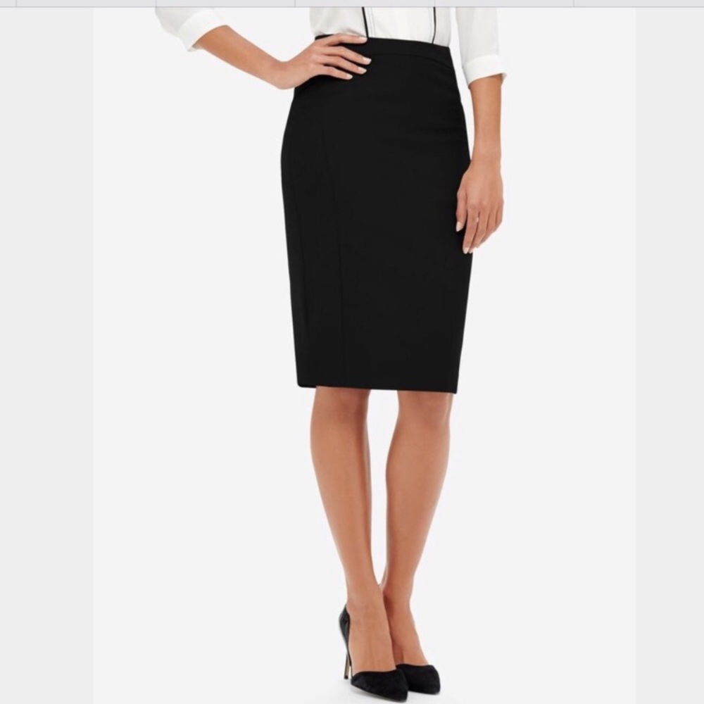 The Limited Classic Pencil Skirt SZ 2. NWT